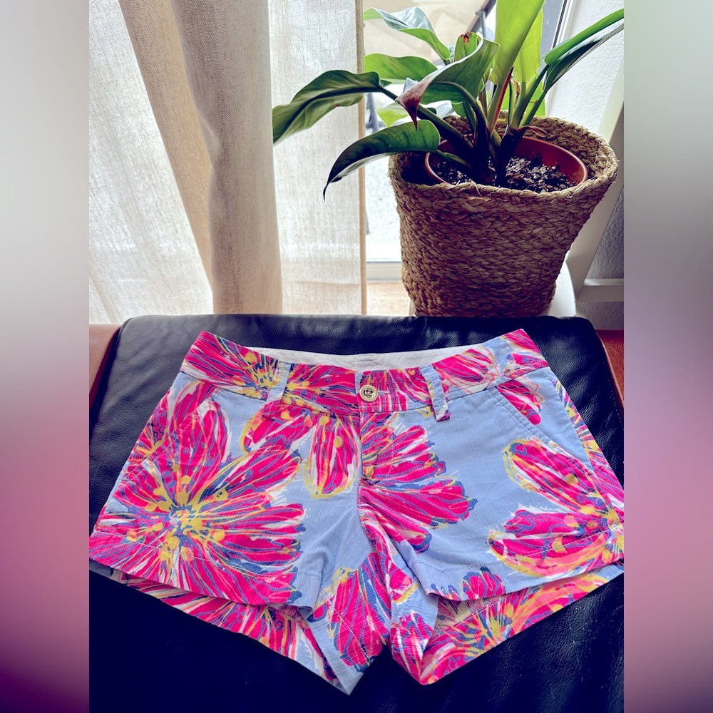 Walsh shorts 00 EUC in party girl